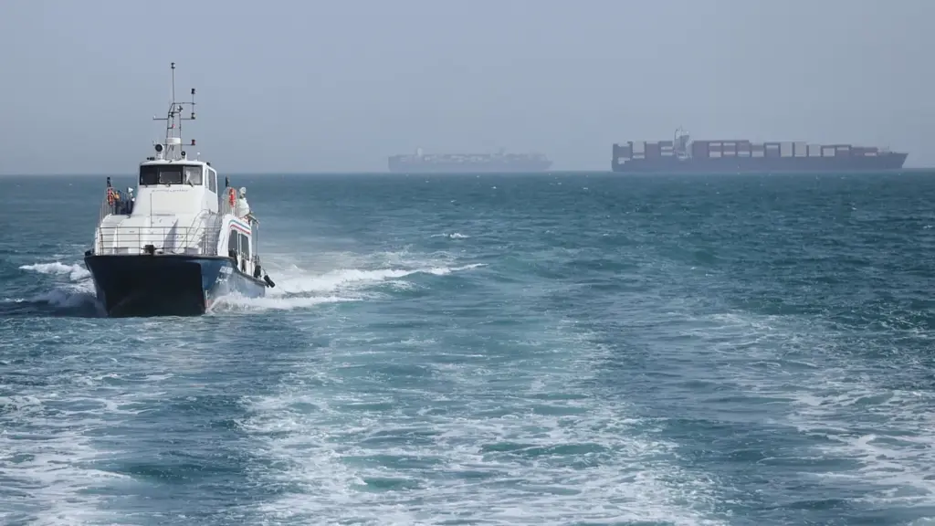 IMO: Hürmüz Boğazı çevresinde mahsur kalan denizciler büyük endişe kaynağı olmaya devam ediyor