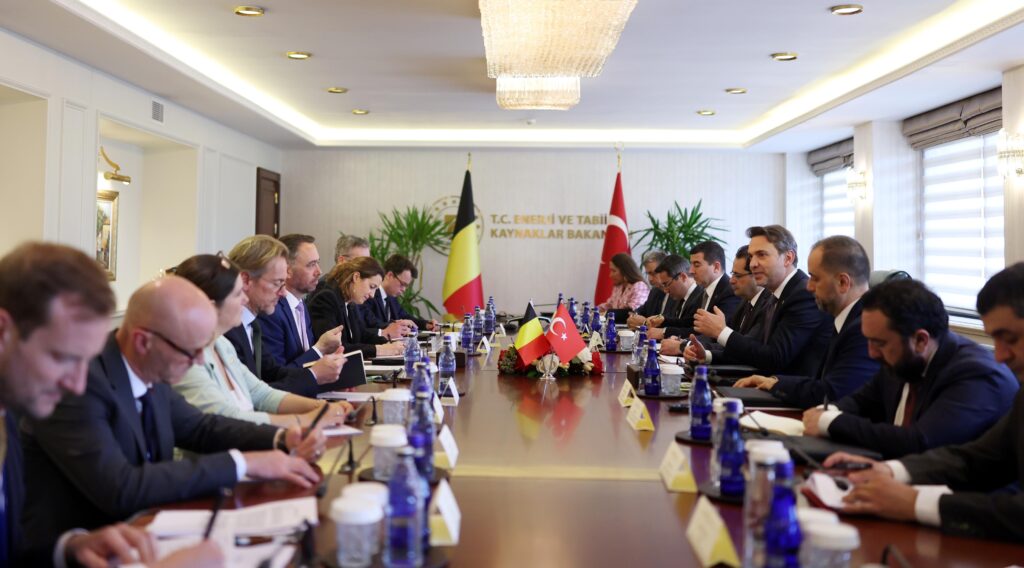 Bakan Bayraktar, Türkiye’nin enerji vizyonunu Belçikalı şirket temsilcileriyle paylaştı