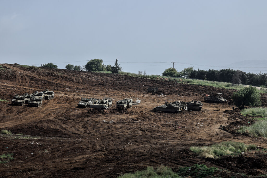 Lübnan Sınırında Ateşkese Rağmen Tank Hareketliliği