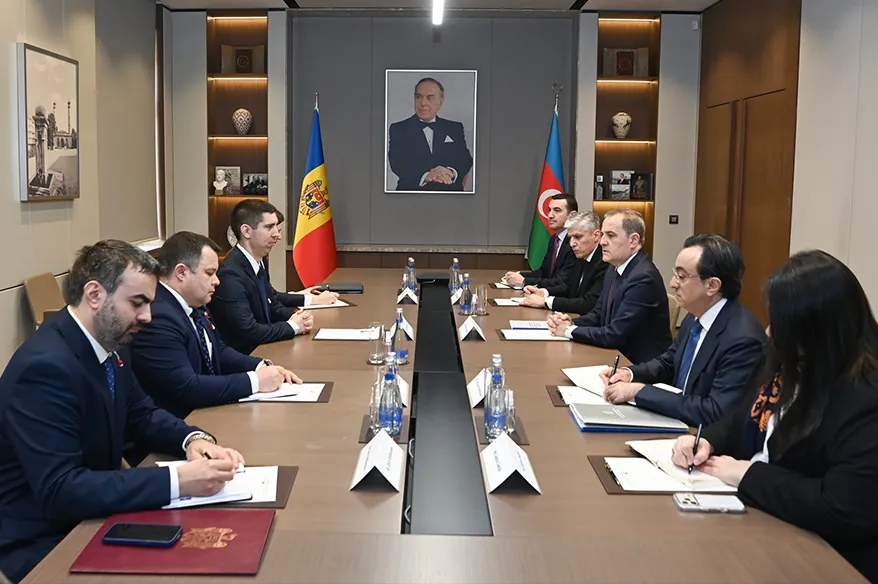 Azerbaycan İran’daki Diplomatlarını Tahliye Ediyor: Tahran ve Tebriz Tamamen Boşaltılıyor
