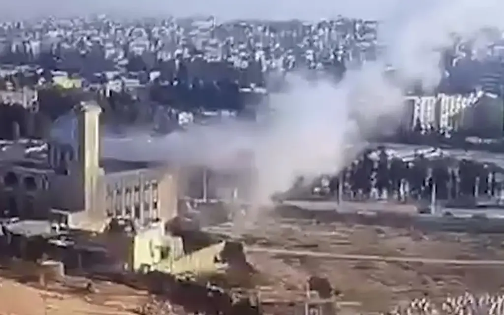 Halep’te Şiddetli Çatışmalar: Kent Semalarında Roketler ve Havan Topları Görüldü