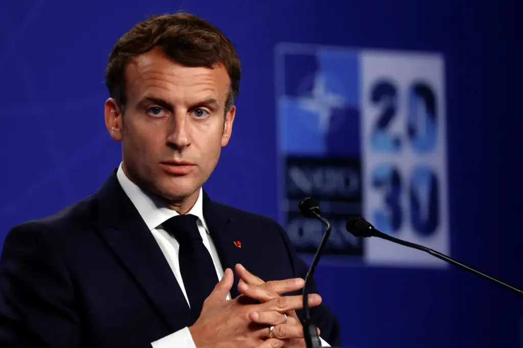 Macron: “Venezuela Halkı Maduro Diktatörlüğünden Kurtuldu”