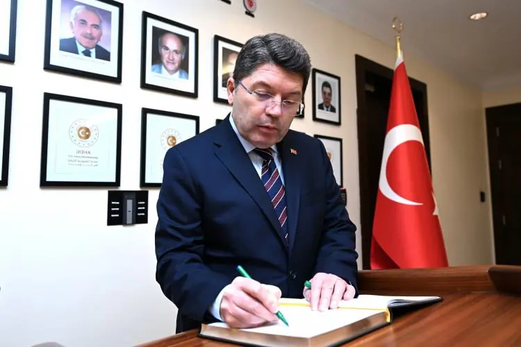 Bakan Tunç Doha’da: “Hukukta Dijitalleşme ve Tahkim” Vurgusu