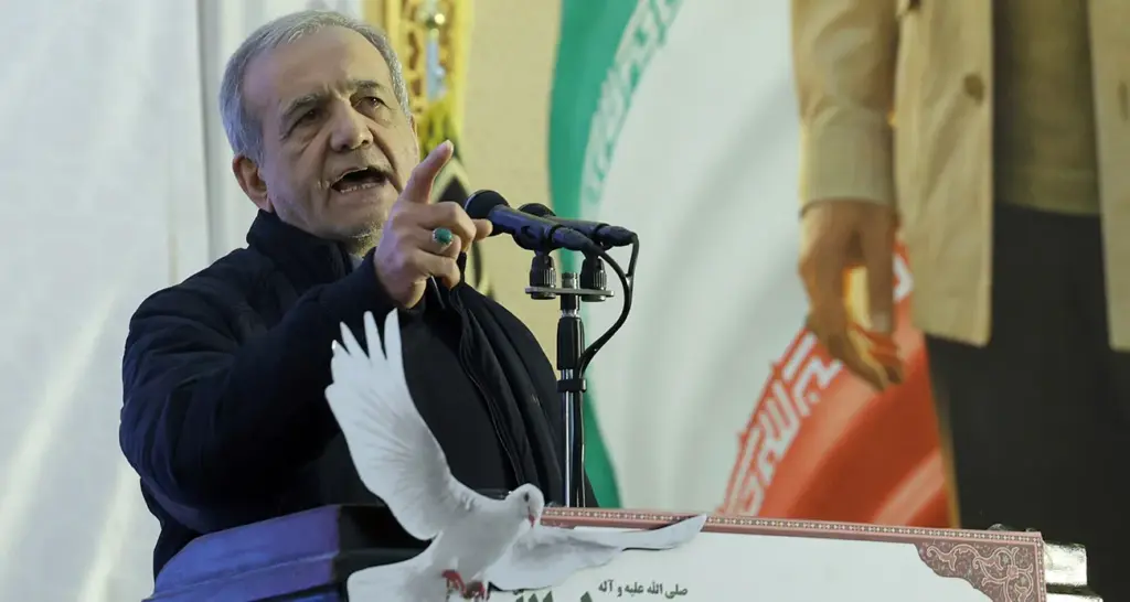 Pezeşkiyan’dan “Birlik” Mesajı: “Ülke Durma Noktasına Gelmedi”
