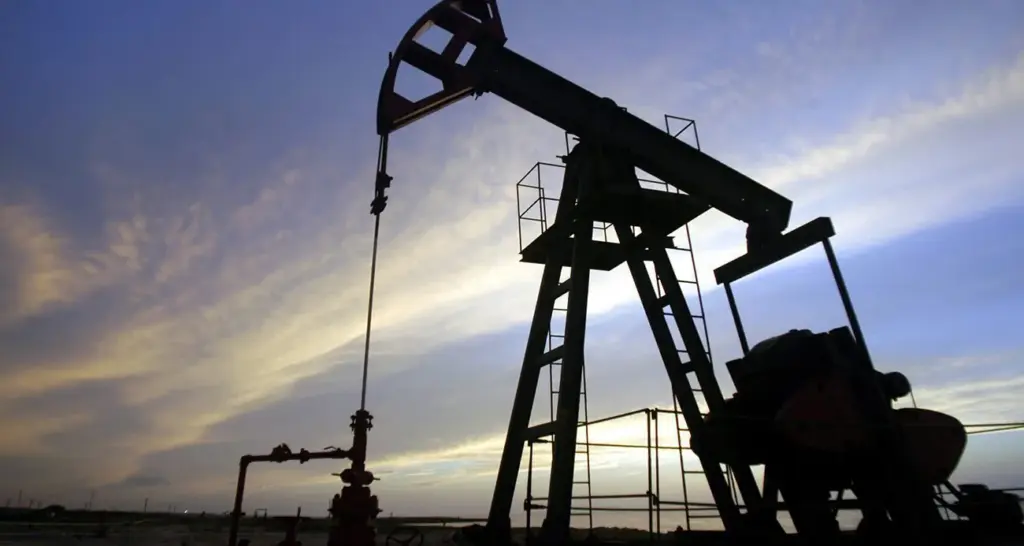 Suriye Enerjide Kontrolü Sağlıyor: Deyrizor Petrolü Yıllar Sonra Banyas’ta