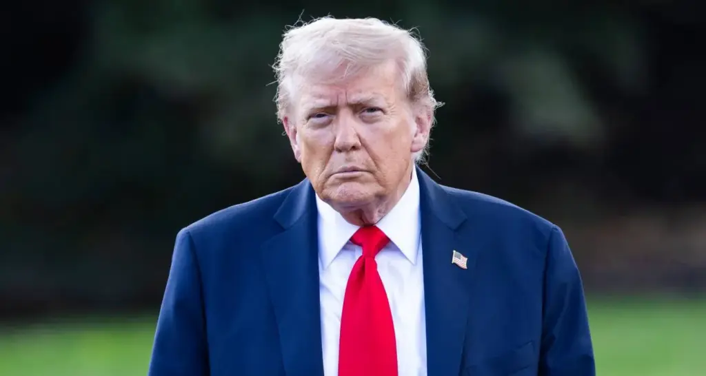 Trump: “Hark Adası’nda Askeri Hedefler Tamamen Yok Edildi”