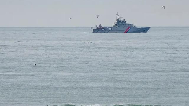 Manş Denizi’nde Gerginlik: Rus Fırkateyninden İngiliz Yatına Uyarı Ateşi