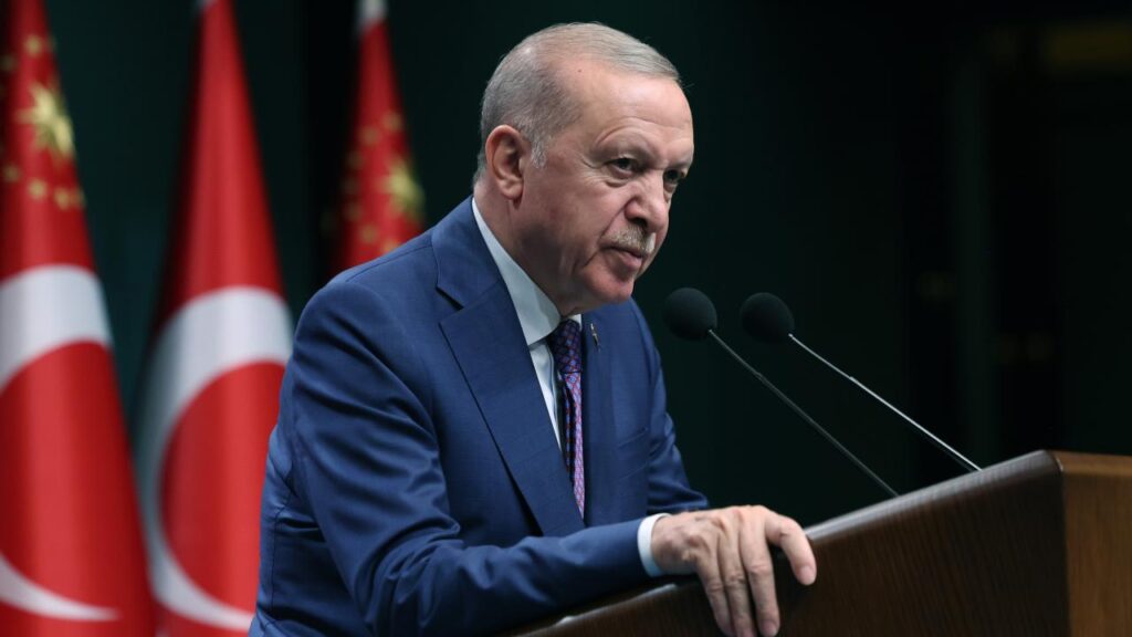 Cumhurbaşkanı Erdoğan, Türk Kara Kuvvetlerinin kuruluş yıl dönümünü kutladı
