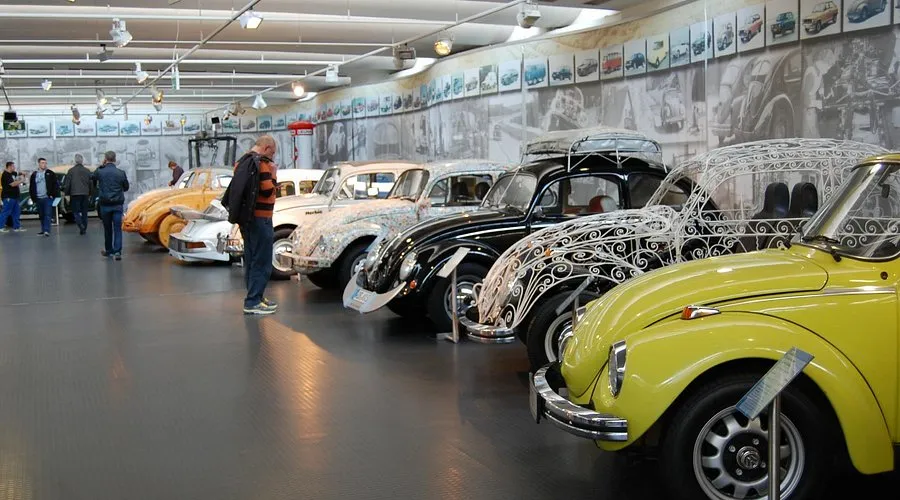 Alman hükümeti Volkswagen’in fabrika kapatma planlarını engellemeyi hedefliyor