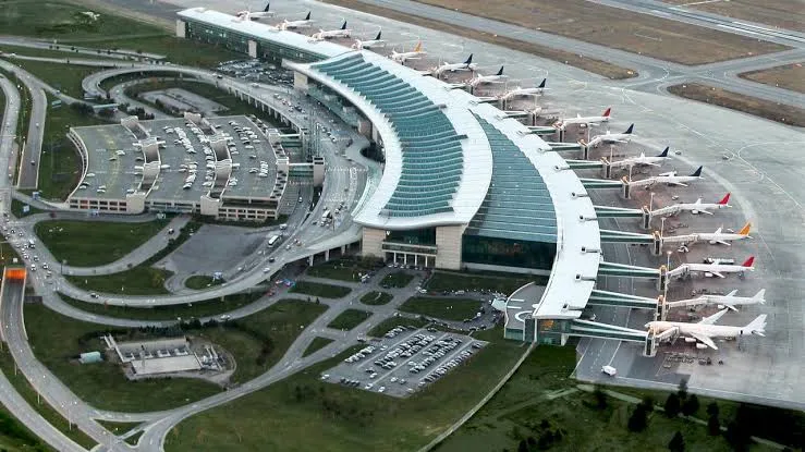 Ankara Esenboğa Havalimanı’nda NATO Zirvesi Nedeniyle Hava Trafiğine Kısıtlama
