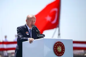 Cumhurbaşkanı Erdoğan: NATO ve AB üyesi bir ülkeye savaş gemisi ihracı gerçekleşmiştir