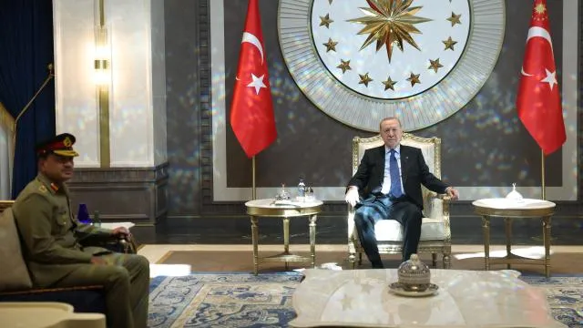 Cumhurbaşkanı Erdoğan, Pakistan Savunma Kuvvetleri Komutanı’nı kabul etti
