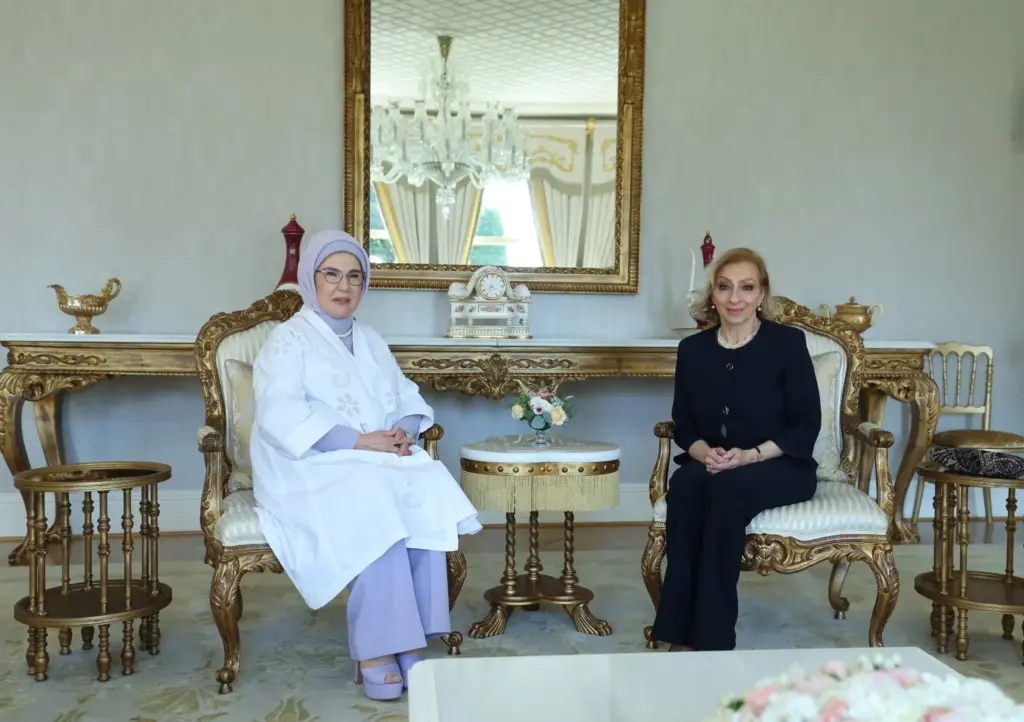 Emine Erdoğan, Lübnan Başbakanı’nın Eşi Sahar Selam ile Bir Araya Geldi