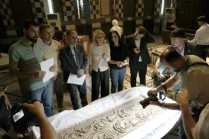 Fransa, daha önce ödünç verilen 23 tarihi eseri Şam Ulusal Müzesi’ne iade etti