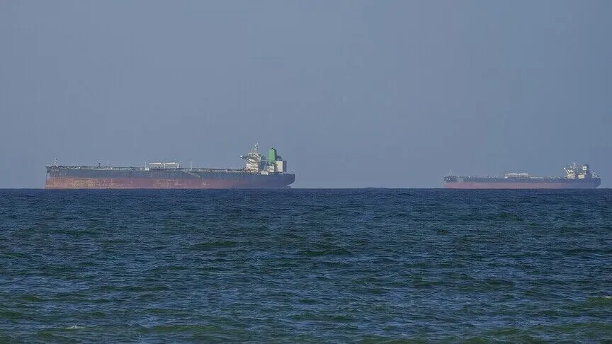 BAE’ye ait iki ADNOC tankeri Hürmüz Boğazı’nda hedef alındı