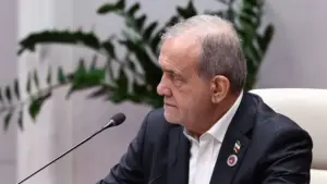 İran Cumhurbaşkanı, ülkesinin savaşın ardından ekonomik açıdan “daha tehlikeli bir aşamaya” girdiğini söyledi