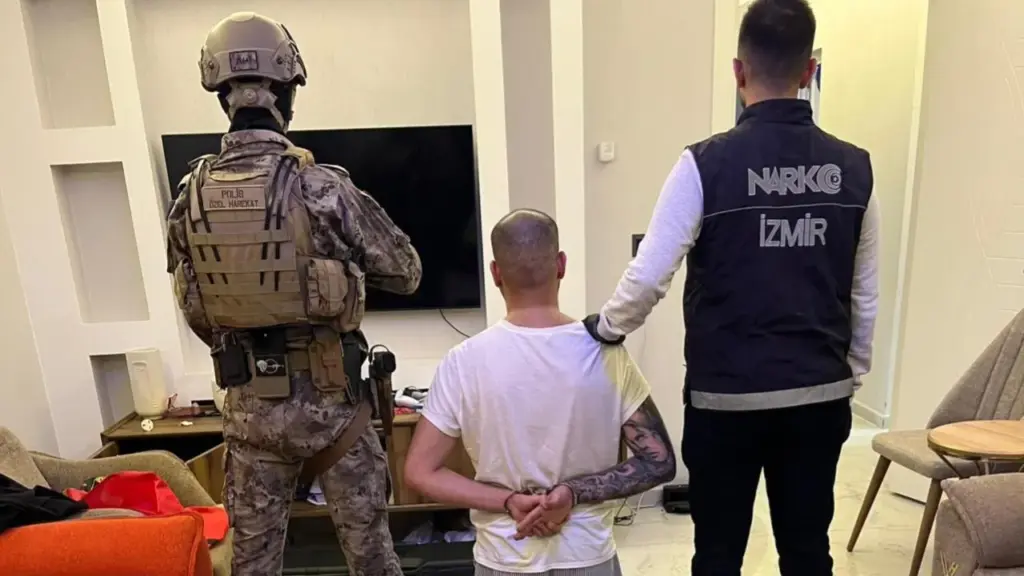 Almanya’da aranan Valmir Berısha İzmir’de yakalandı