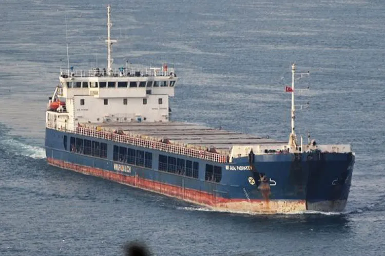 Karadeniz’de Kargo Gemisi İHA İle Vuruldu