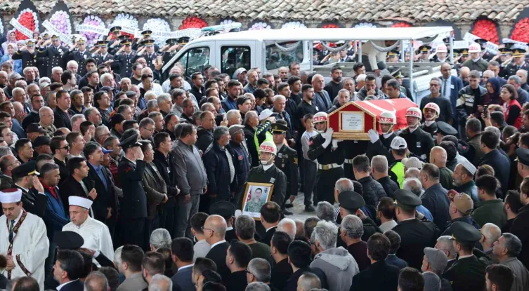 Şehit Piyade Sözleşmeli Er Yusuf Sait Ünlü son yolculuğuna uğurlandı