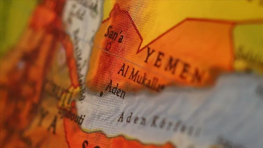 Yemen hükümeti: Husilerin Aden Havalimanı ve Maaşik Sarayı saldırıları bölge güvenliğini tehdit ediyor